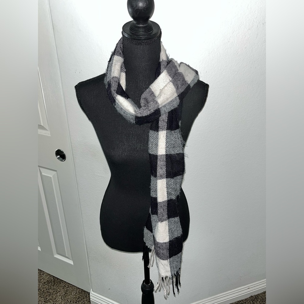 Black & White Buffalo Check Fringe Scarf | Cozy Winter Wrap | Classic Plaid - Picture 3 of 3